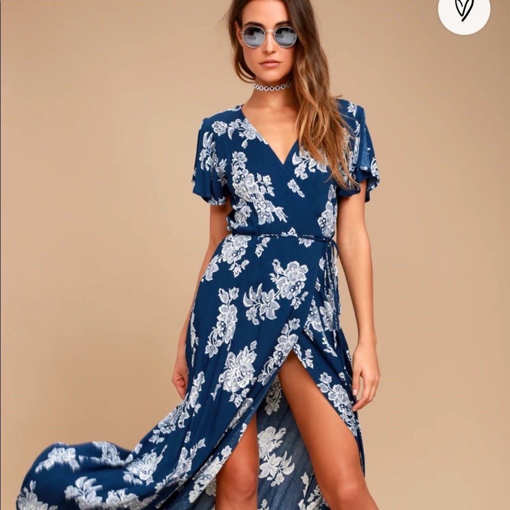Lulus wrap dress, like new! Worn once
